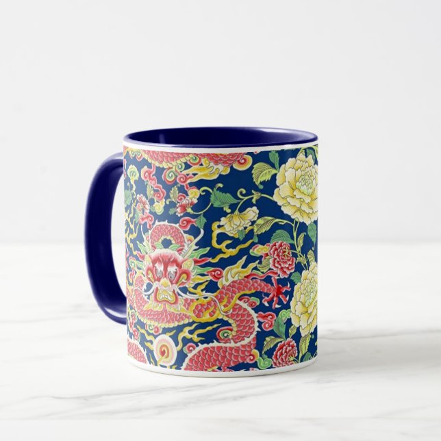 En hängiven Philip Jacobs Fabric Dragon Mugg (Framsida vänster)