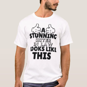 En häpnadsväckande syster ser ut som den här Lusen T Shirt