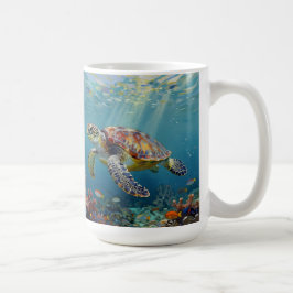 En havssköldpadda och solstrålar i det blå havet kaffemugg