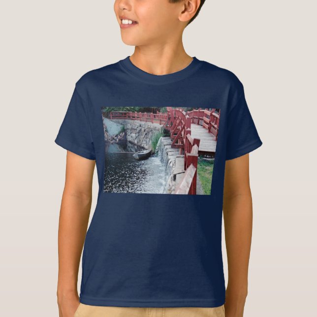 En Healer's Boat T Shirt (Framsida)