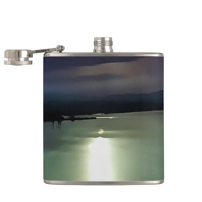 En hel måne som reflekterar över Egeiska havets na Fickplunta (Öppnad)