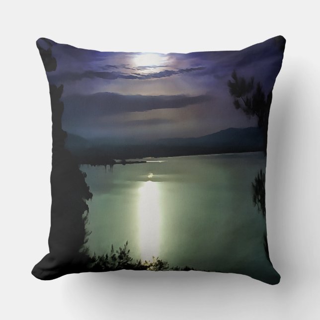 En hel måne som reflekterar över Egeiska havets na Kudde (Framsida)