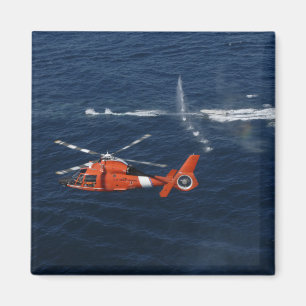En helikopterbesättning tåg magnet