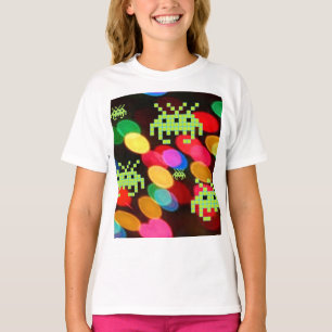 En hemlig invasion från Pixelverse T Shirt