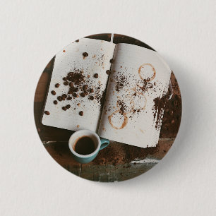 En Hett  kaffe med Nedfläckad Bok och bönor Knapp