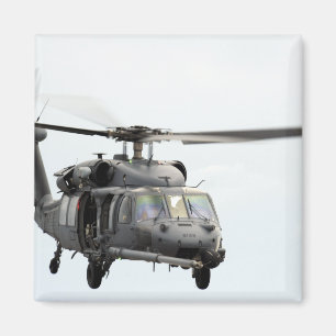 En HH-60 stenlägger hökhelikoptern Magnet