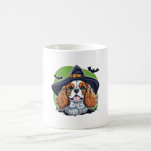 En hund som bär en häxhatt med fladdermöss kaffemugg