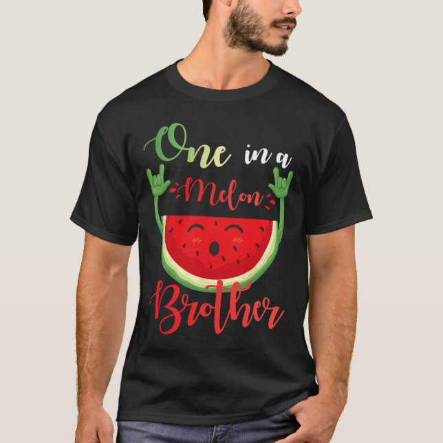 En i en Melon Brother Funny Birthday Matching Fam T Shirt (Framsida)