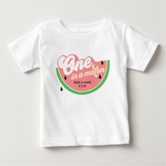 En i en Melon Första Birthday T-shirt