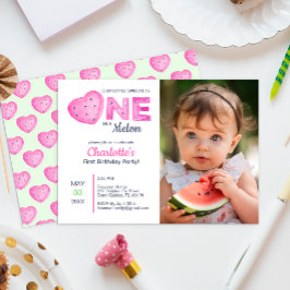 En i en Melon Girl Photo 1st Birthday-inbjudan Inbjudningar
