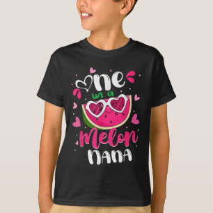 En i en melon Nana sommar familj vattenmelon mor T Shirt