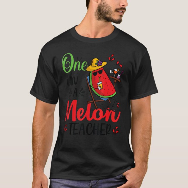 En i en Melon Teacher Födelsedagsfest-familjematch T Shirt (Framsida)