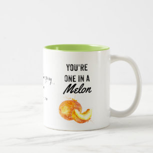en i en melon, valentin, årsdag, mammamugg, Två-Tonad mugg