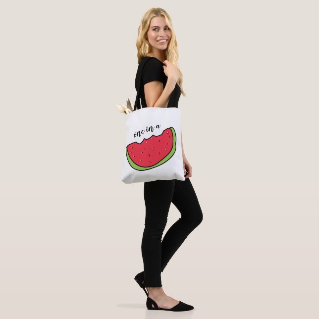 En i en melon vit handväska 2 tygkasse (På modell)
