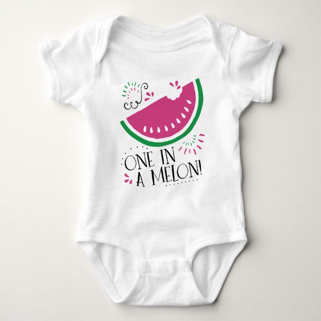 En i en melonvattenmelonbaby t-shirt (Framsida)