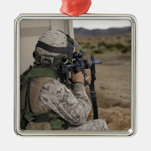 En infanteriscout julgransprydnad metall (Framsidan)