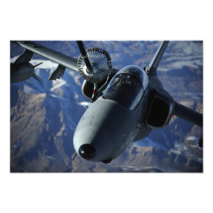 En italiensk AMX är skyddad av en KC-10A Extender Fototryck