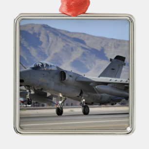 En italiensk kämpe för flygvapen AMX Julgransprydnad Metall