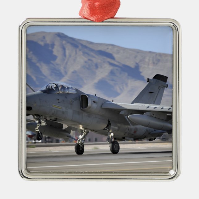 En italiensk Luft Force AMX-kombattant Julgransprydnad Metall (Framsidan)