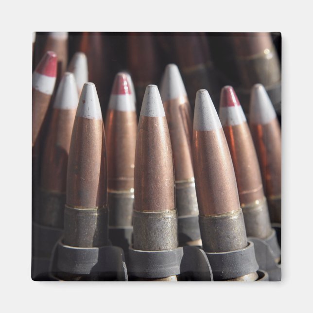 En jämn blandning av fyra boll-rundor till en spår magnet (Framsidan)