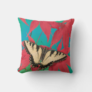 En kanadensisk tiger swallowtail fjäril kudde