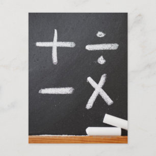 En kartong med matematiska symboler på den vykort
