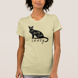En katt i väg från GALET T-shirt
