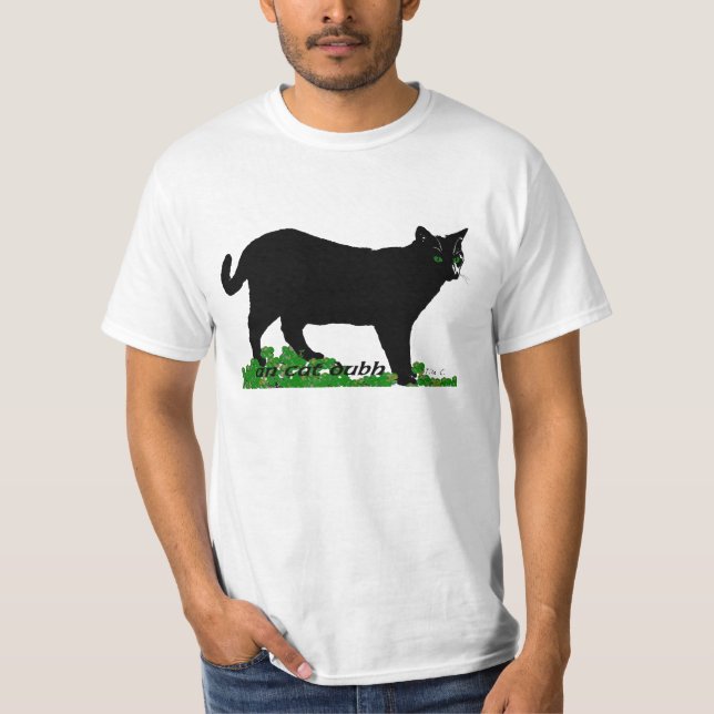 En kattDubh (den svart katten) irländare T-shirt (Framsida)