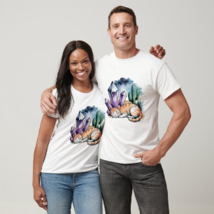 En kattunge med kristaller i öknen t shirt