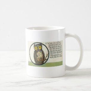 en klok gammal uggla kaffemugg