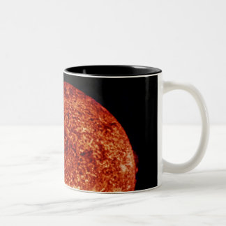 En kolossal sol- mugg