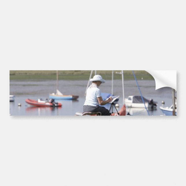 En konstnär i Bosham Harbour, Väster Sussex, Engla Bildekal (Framsidan)