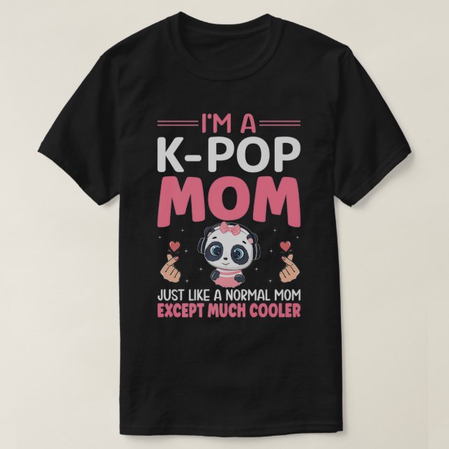 En KPop Mamma Kawaii Anime Girl Boba Drinker Drink T Shirt (Design framsida)