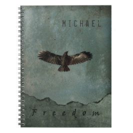 En kråka i flyg på grönt- & grå färgGrundy Anteckningsbok