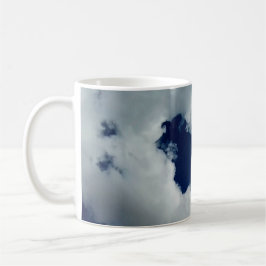 En kurva i molnen kaffemugg