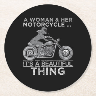 En kvinna och hennes motorcykelkonst för Biker Underlägg Papper Rund