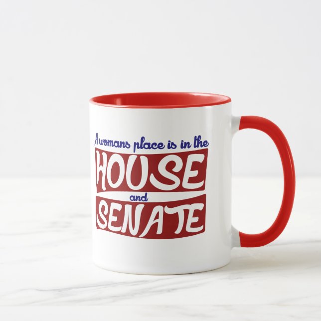 En kvinna ställe är i huset och senat mugg (Höger)