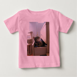 En låda för indigo tee shirt