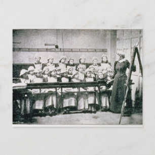 En lärdom i Domestic Science (b&w-foto) Vykort