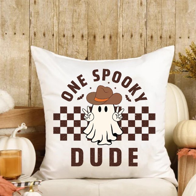 En läskig kille Western Baby Cowboy Födelsedag Kudde (One Spooky Dude Western Baby Cowboy Birthday Throw Pillow)
