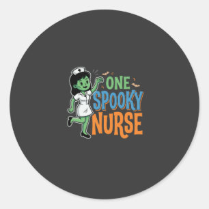 En läskig sjuksköterska Halloween-design Runt Klistermärke