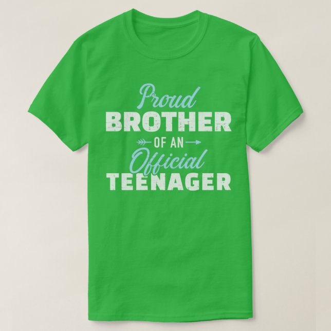 En leksaksbror på 13 år t shirt (Design framsida)