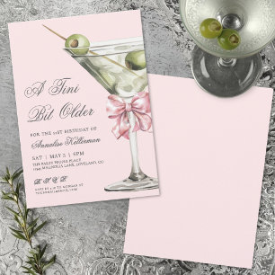 En lite äldre rosa rosett martini födelsedagsfest inbjudningar