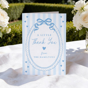 En liten älskling blå rosett baby shower tack kort