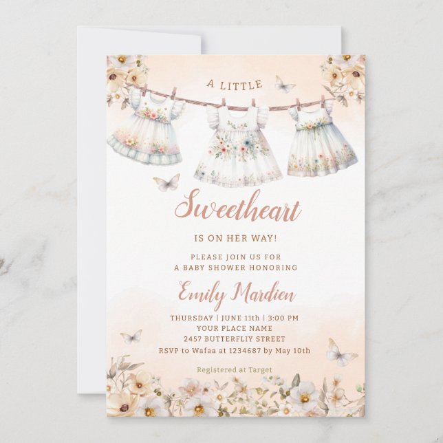 En liten älskling Boho Clothes Girl Baby Shower Inbjudningar (Framsida)