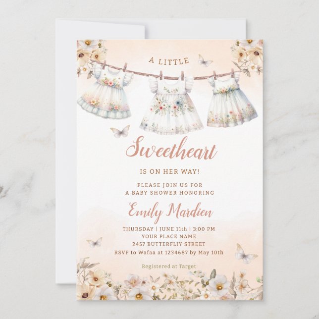En liten älskling Boho Clothes Girl Baby Shower Inbjudningar (Framsida)