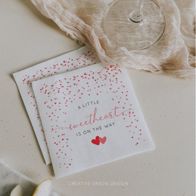 En liten älskling Valentine Baby Shower Napkins Pappersservett (little sweetheart baby shower)