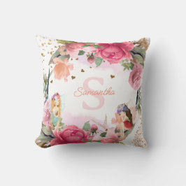 En liten älva är på väg att visa sig som en flicka kudde