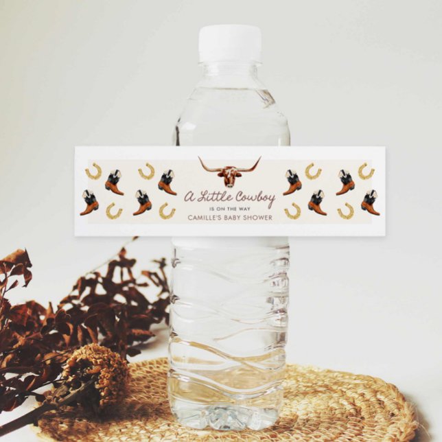 En liten babybabystövel vattenflaskor etikett (Western Cowboy baby shower water bottle labels)