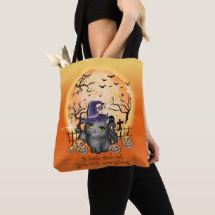 EN LITEN BLACK CAT GÅR MED ALLT HALLOWEN TYGKASSE